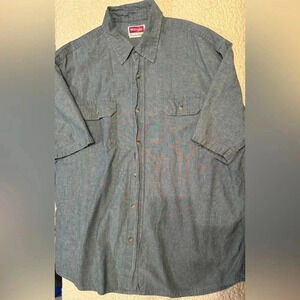 Wrangler Men's Short Sleeve Button up Curved Hem Double Pocket Shirt size Large